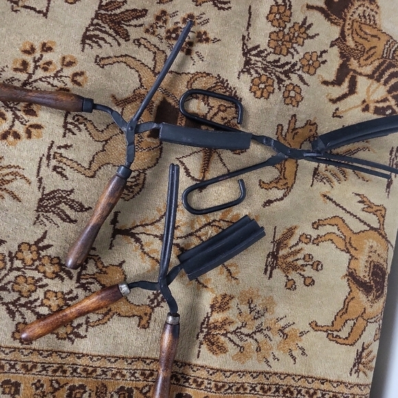 Antique Hair Crimper Metal with Wooden Handles - Set of 3 - Picture 2 of 4